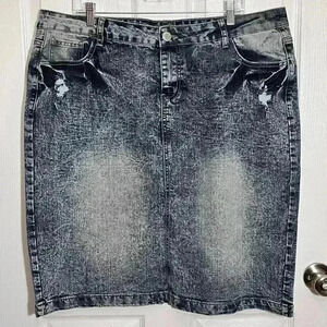NWOT BE GIRL Snow Wash Denim Midi Skirt | size 3XL
